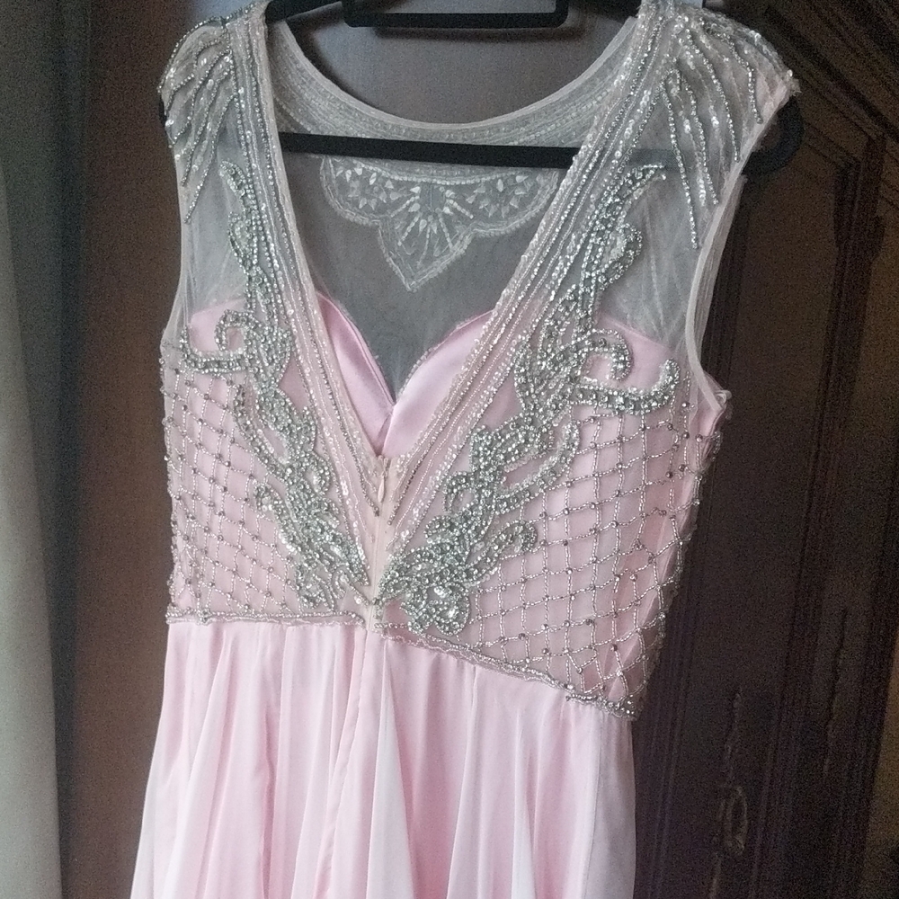 NWOT Jovani Pink Embellished Gown (10) - Picture 4 of 9